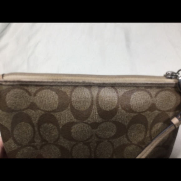Coach Signature Khaki Horse & Carriage Wristlet - Picture 5 of 9